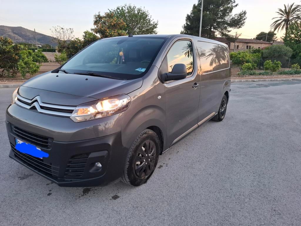 Citroen Jumpy 2019, Autos, Camionnettes & Utilitaires, Particulier, Porte coulissante, Attache-remorque, USB, Diesel, Enlèvement