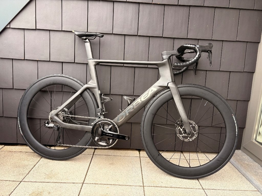 Orbea Orca Aero 2024 Raw Black di2 - 56/57, 28 inch, Carbon, Heren, Zo goed als nieuw