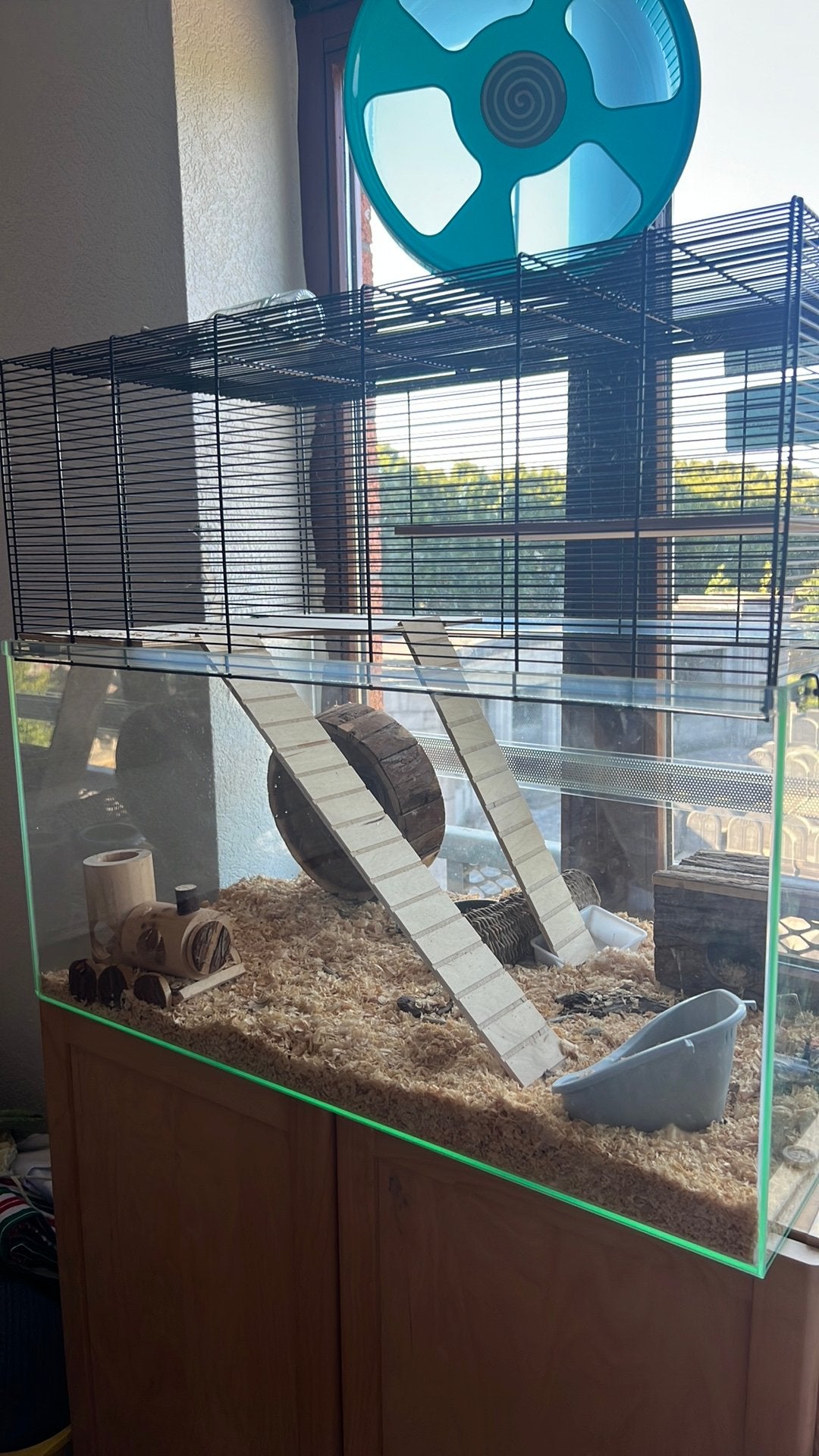 Hamsterkooi, versieringen en houtsnippers inbegrepen., Dieren en Toebehoren, Ophalen, Zo goed als nieuw