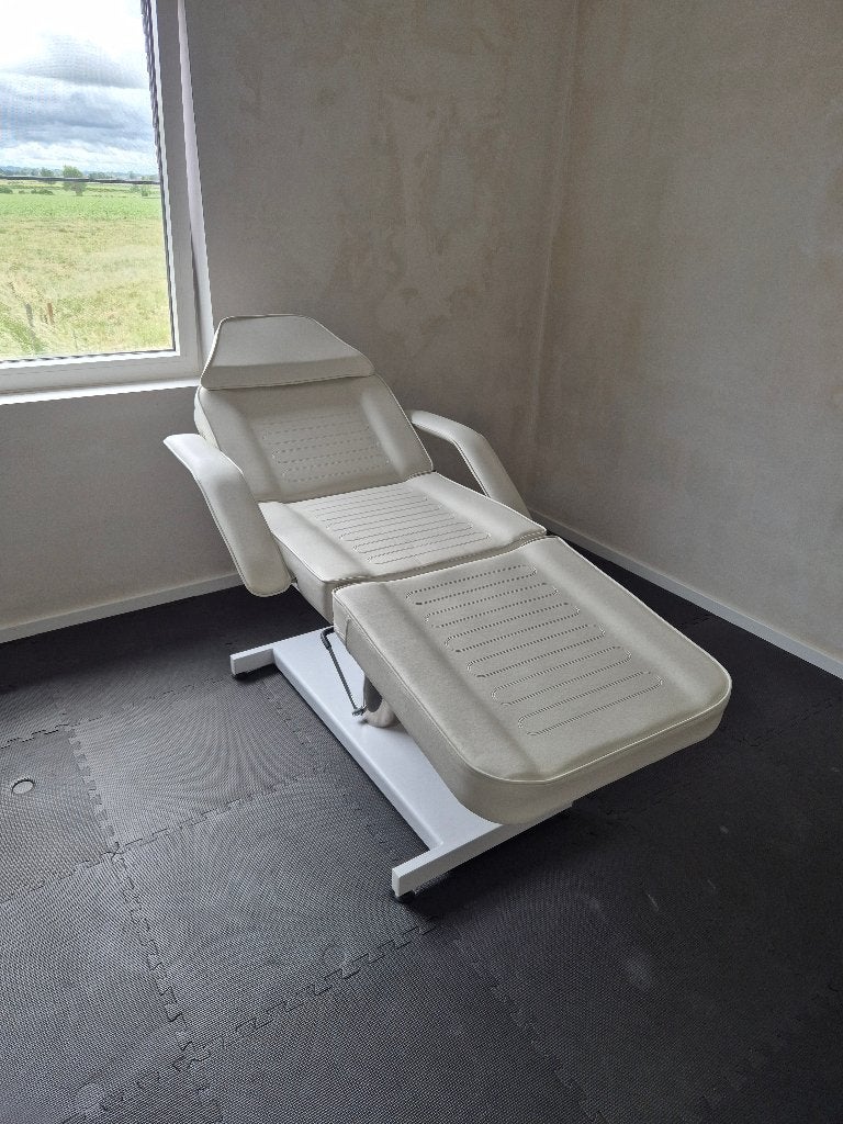 Witte massagestoel, Services & Professionnels, Manucure | Autre, Soins de la peau, Massage, Épilation