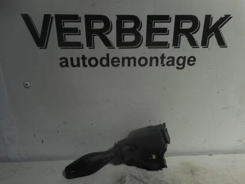 KNIPPERLICHTSCHAKELAAR Ford EcoSport (JK8) (8A6T-13335BC), Enlèvement ou Envoi, Henry-Ford-Straße 1 50735 Köln, DE, Ford-Werke GmbH