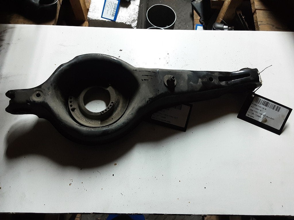 BRAS DE SUSPENSION ARRIÈRE DROIT Ford Focus 3 Wagon, Mevr. I. Hauben, Rue de l'Espoir 34 34
4030  GRIVEGNÉE, BE, Info@Collignon.be