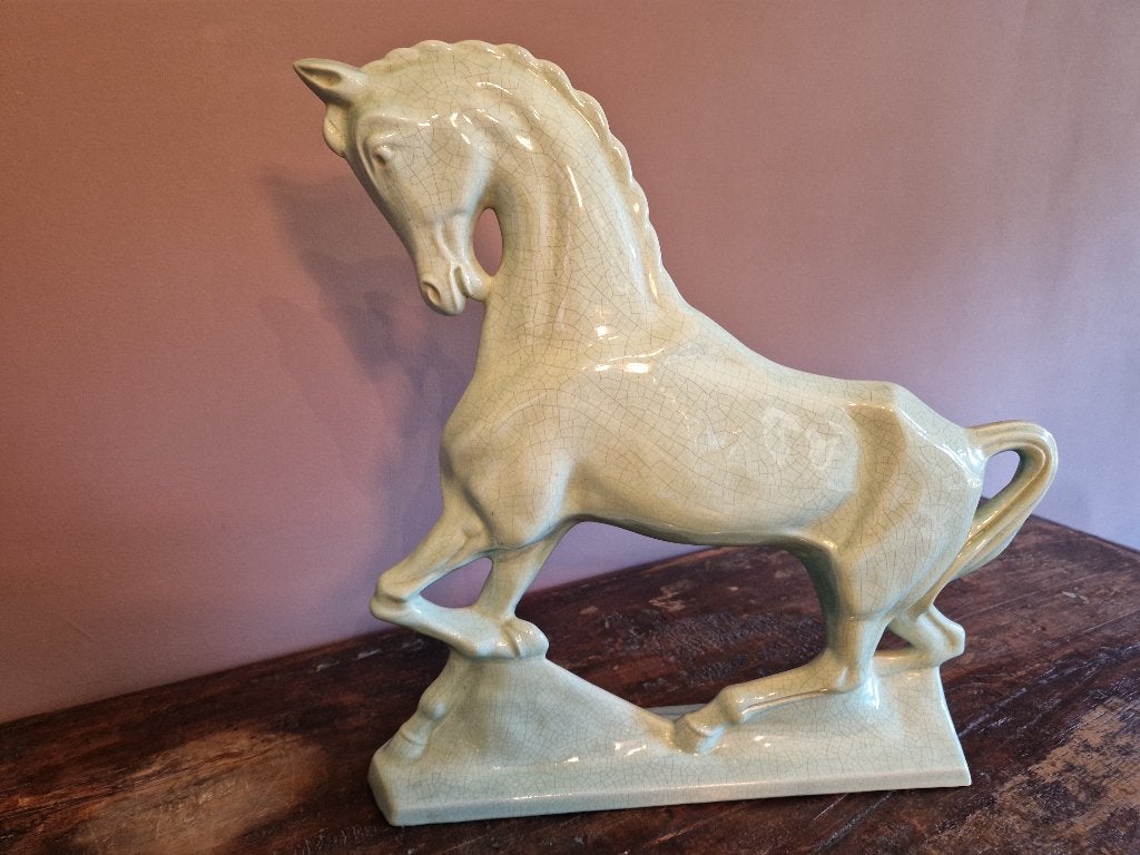 Gestileerd Art deco paard in mintgroen Craquelé, Antiquités & Art, Enlèvement ou Envoi
