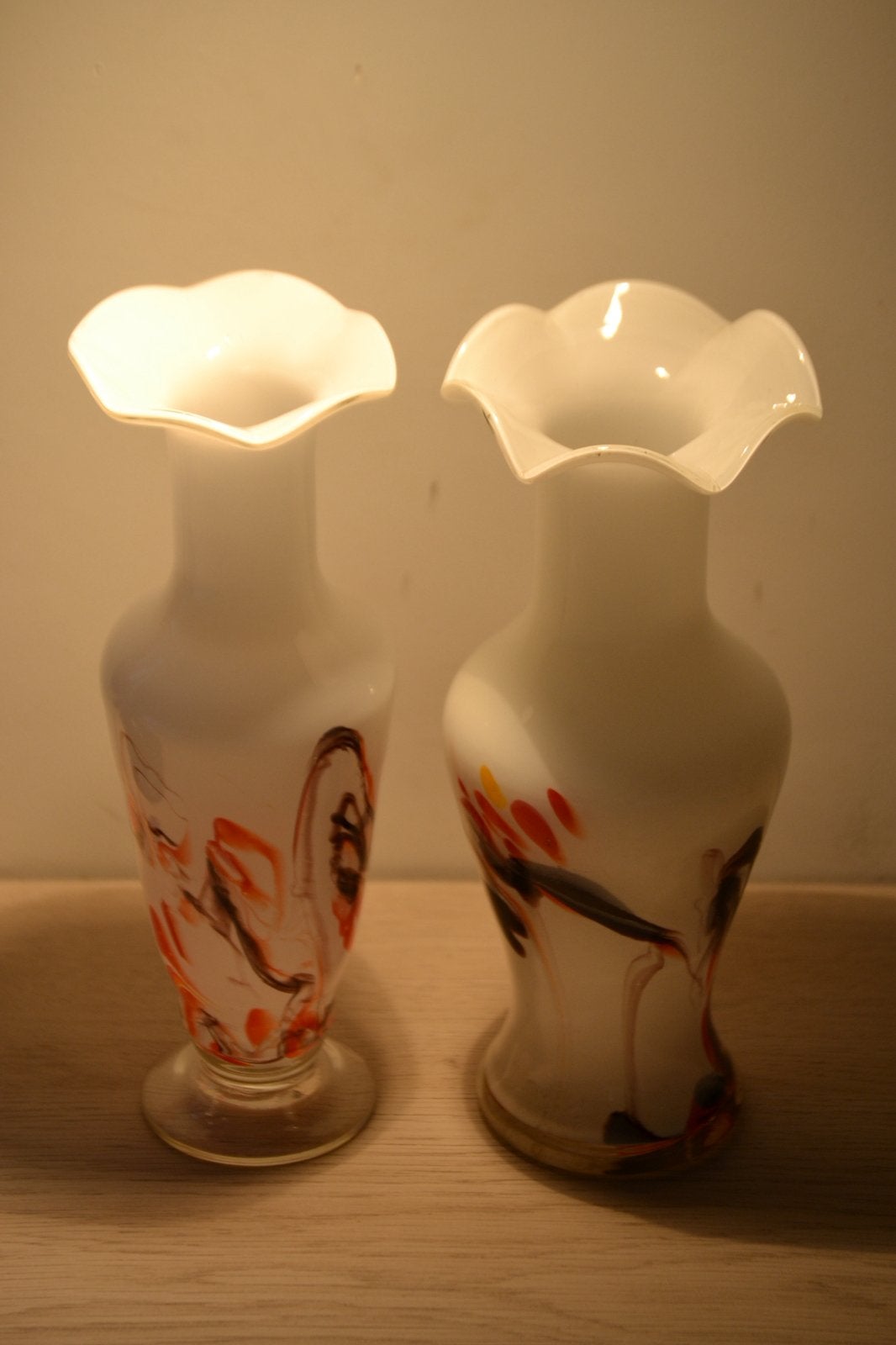 Ensemble de 2 vases vintage |Verre à lait opalin/Verre opale, Enlèvement ou Envoi