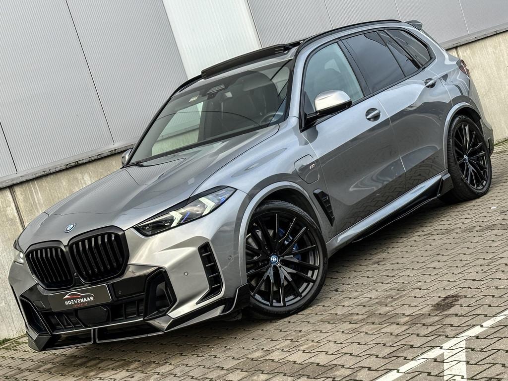 BMW X5 50e 490Pk M-sport Performance Carbon 22Inch Skycrap H, Auto's, BMW, Automaat, Gebruikt, Leder, Bedrijf