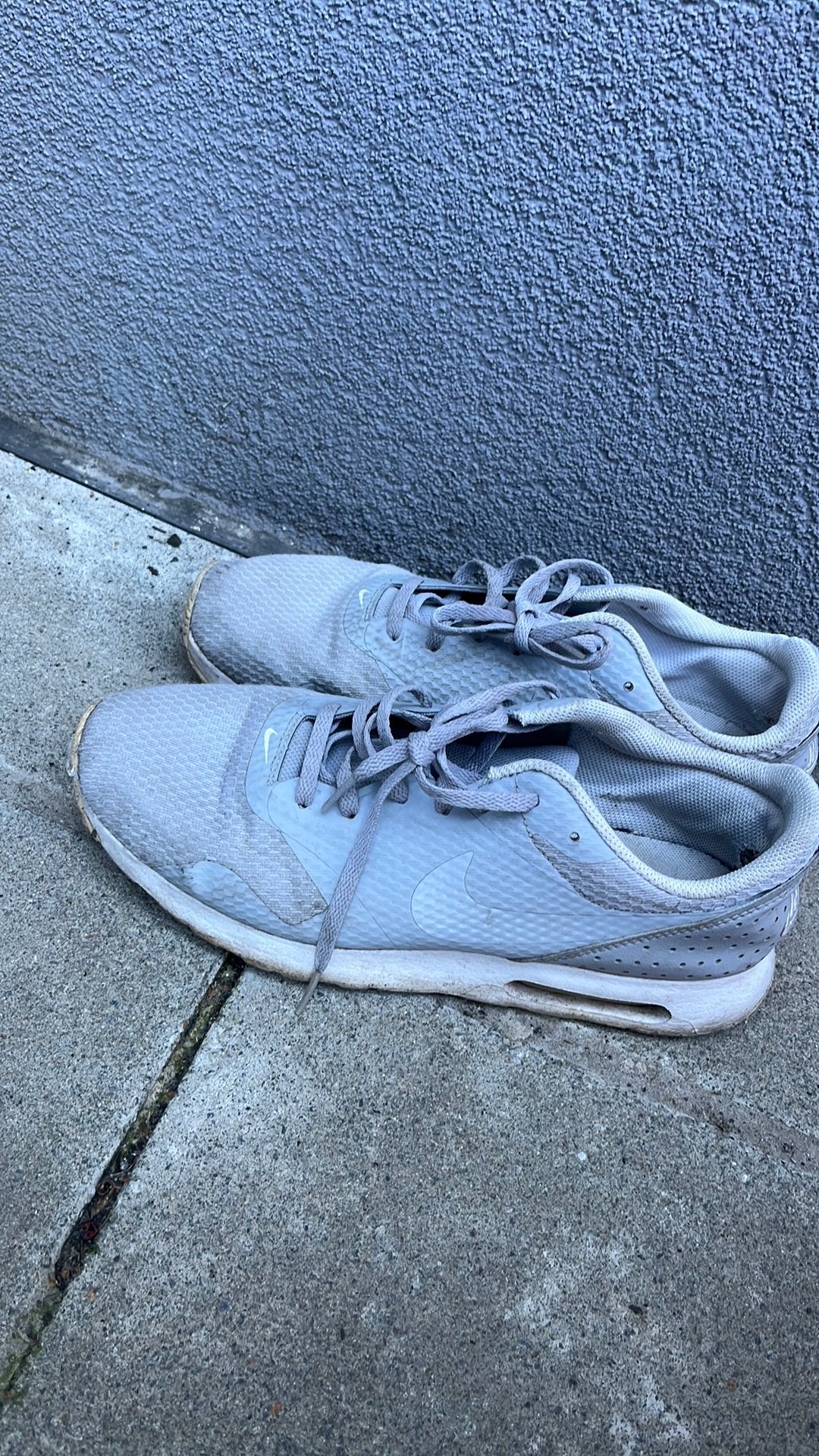 Nike pointure 41.  15 €, Enlèvement, Comme neuf