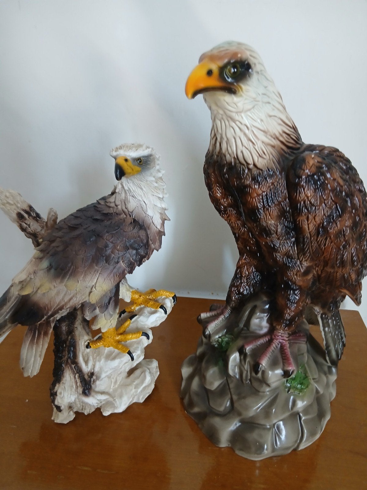 2 arenden ,1grote en 1 kleine in harde pvc., Dieren en Toebehoren, Vogels | Overige Vogels