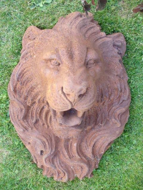 tête de lion XXL en fonte rouillé , jet d eau , étang . mur, Jardin & Terrasse, Pièces d'eau & Fontaines, Enlèvement ou Envoi