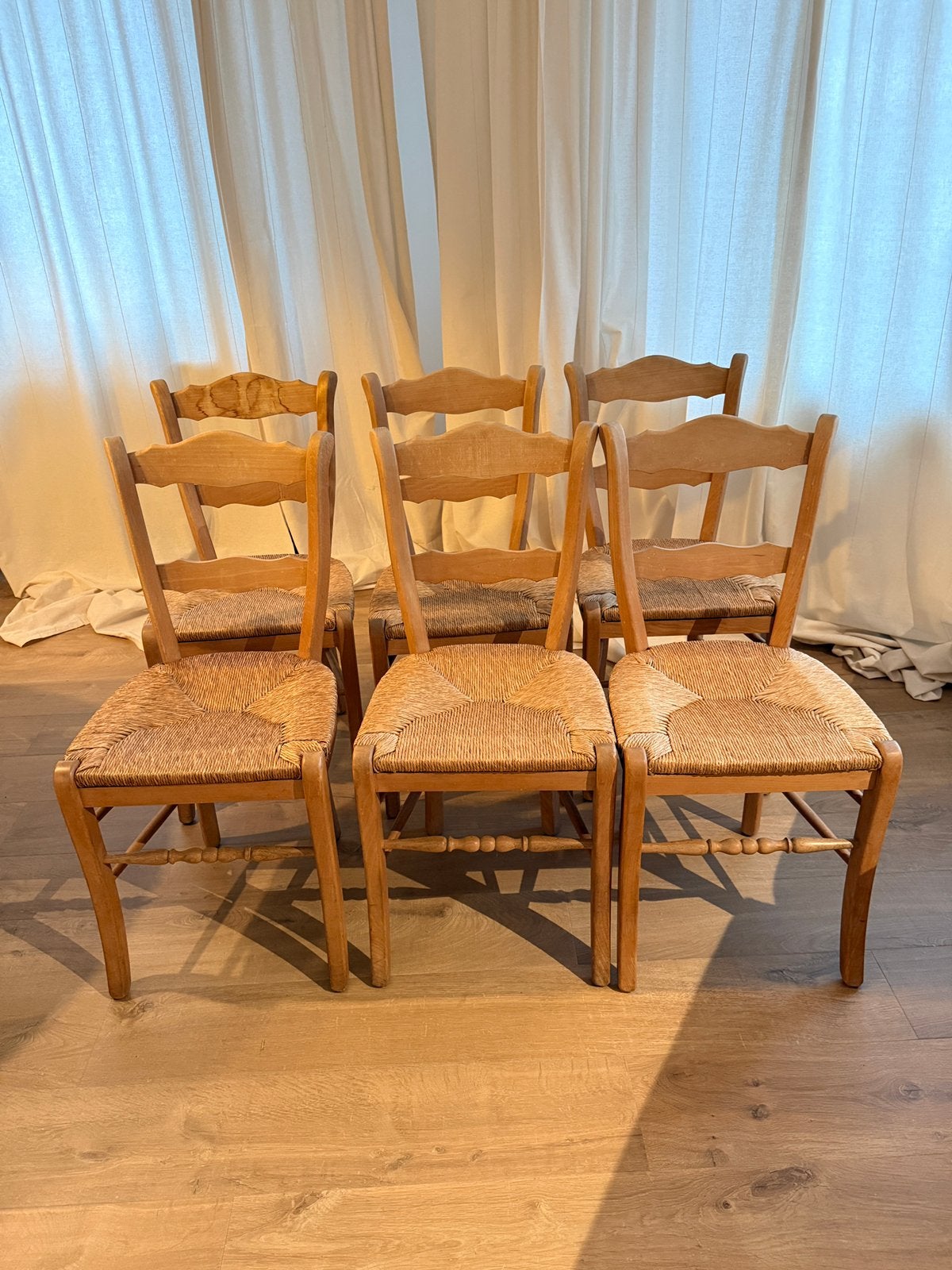 Set van 6 massief houten vintage eetkamerstoelen-gevlochten, Ophalen, Gebruikt, Bruin, Vintage / landelijk / Japandi