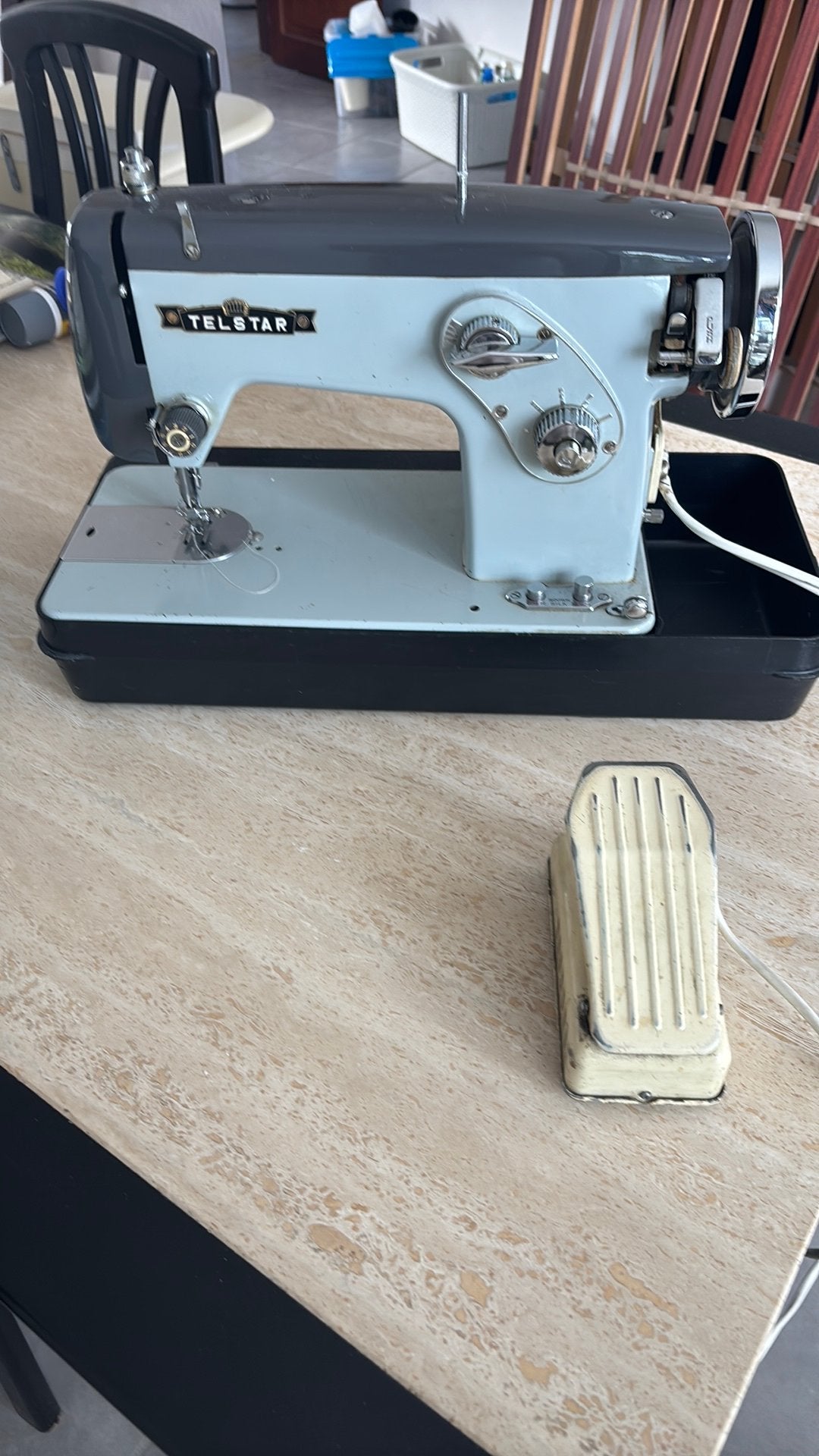 Telstar retro naaimachine, Hobby en Vrije tijd, Naaimachines en Toebehoren, Ophalen, Zo goed als nieuw, Naaimachine