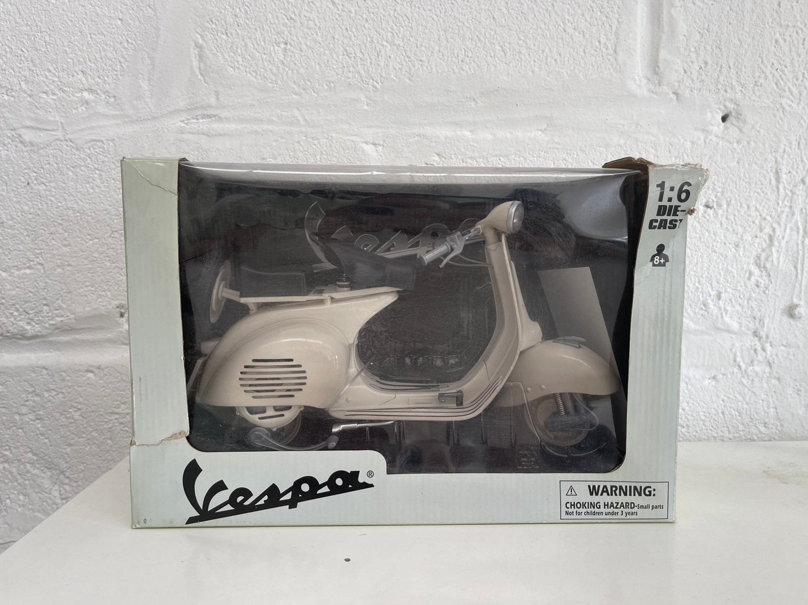 l: Vintage NewRay Vespa 150 VL1T Schaalmodel 1:6, Ophalen, Zo goed als nieuw