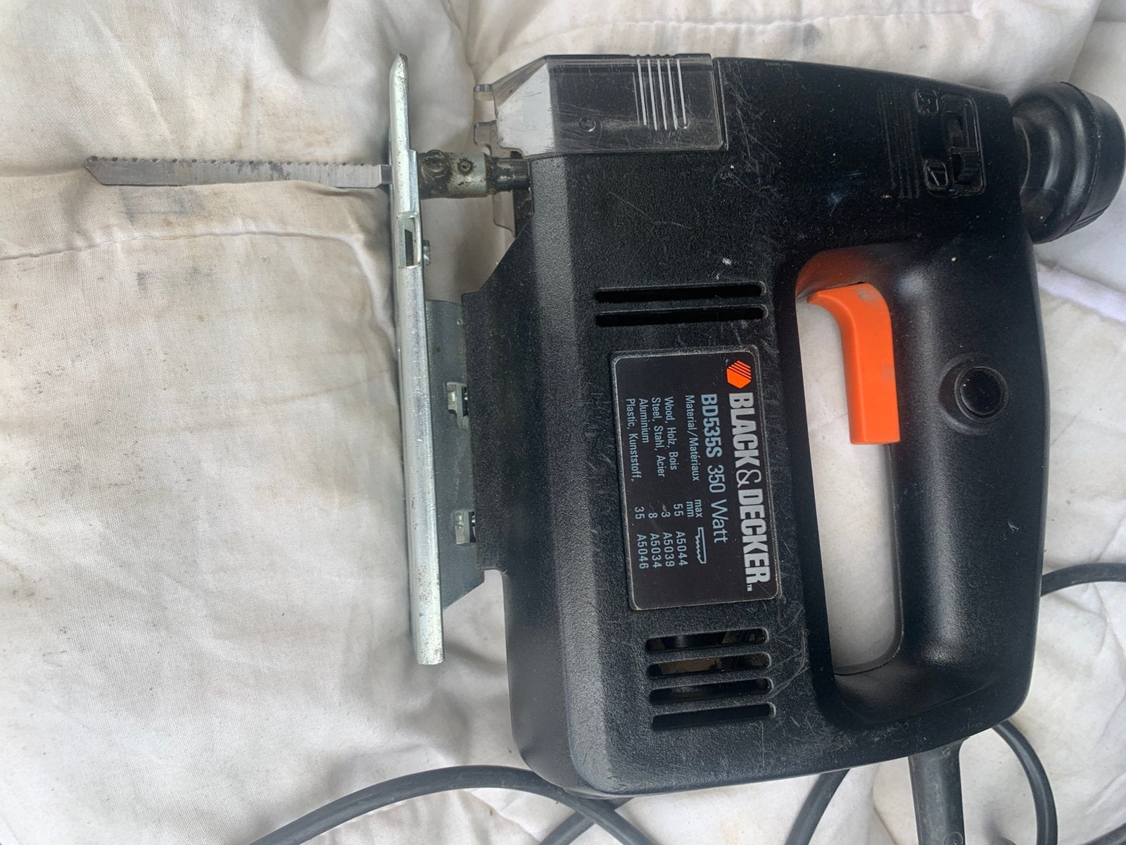 Wipzaag black en  decker   12,50 euro, 600 à 1200 watts, 30 à 70 mm, Enlèvement, Utilisé