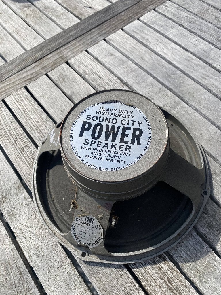 Haut-parleur  vintage Sound City à réparer. 25 euros., TV, Hi-fi & Vidéo, Enceintes, Enlèvement, Ne fonctionne pas, Moins de 60 watts