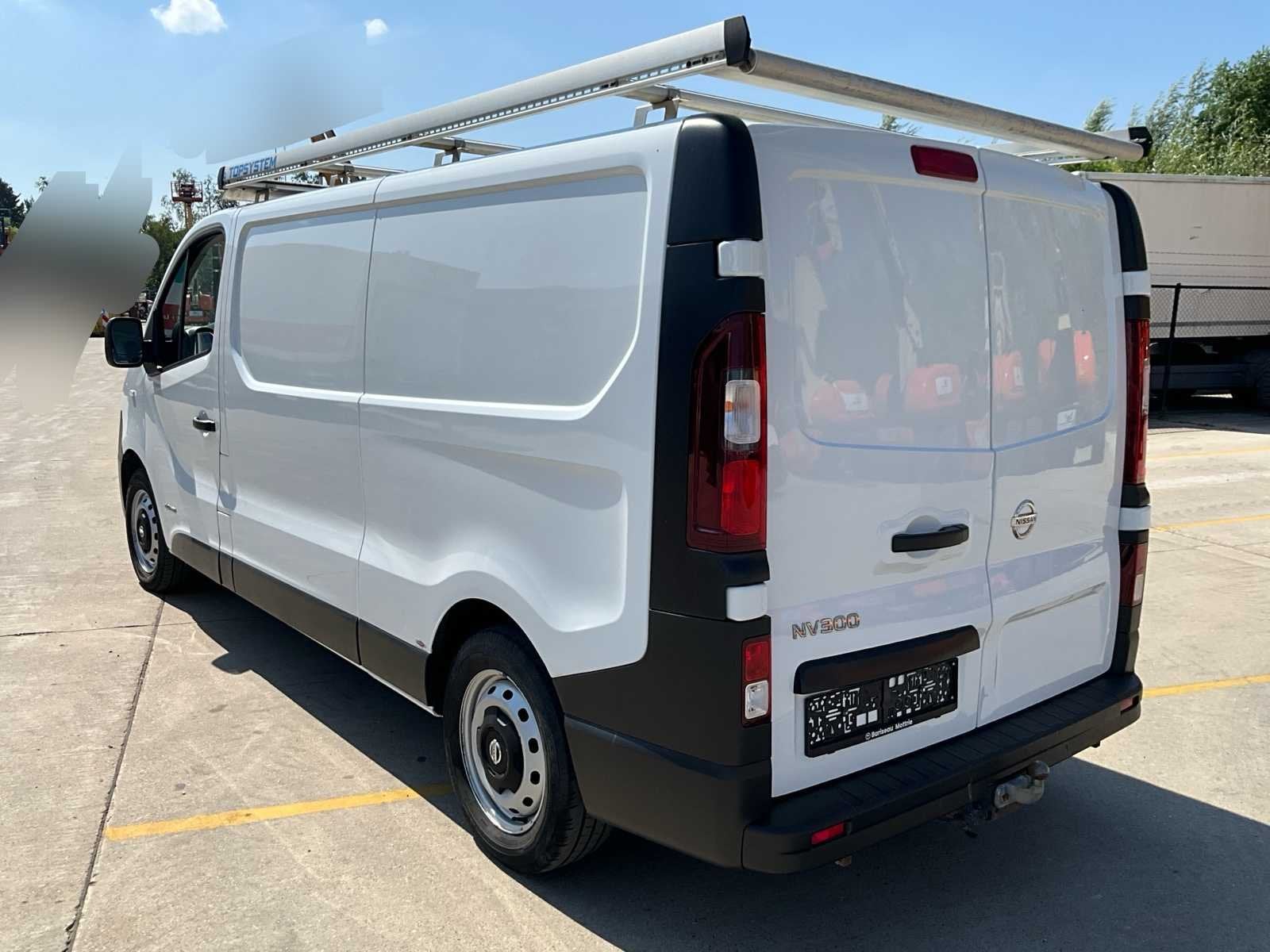 Véhicule commercial Nissan NV300 2018 avec rail de toit + s, Achat, Euro 6, Entreprise, Boîte manuelle