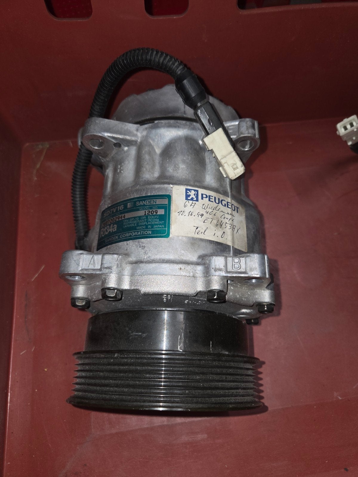 Compresseur de climatisation Peugeot V6 406 605 607 807 Rena, Enlèvement ou Envoi, Renault