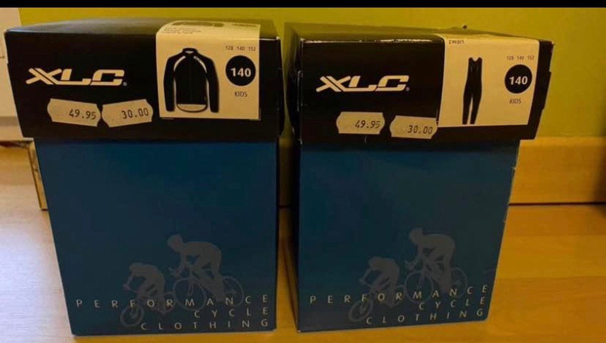 Nieuw XLC T maat 140 thermoshirt en lange shorts, Kleding | Heren, Ophalen, Zo goed als nieuw, Zwart