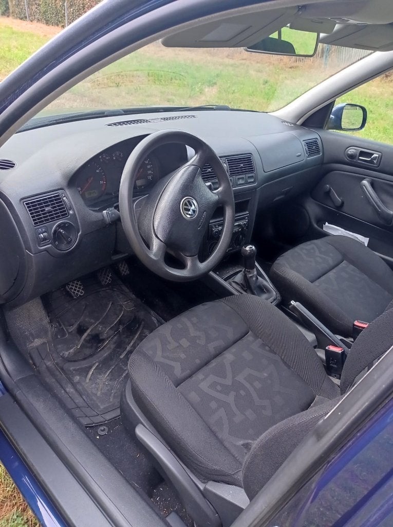 Volkswagen Golf variant, Autos, Volkswagen, Achat, Boîte manuelle, Noir, 66 kW