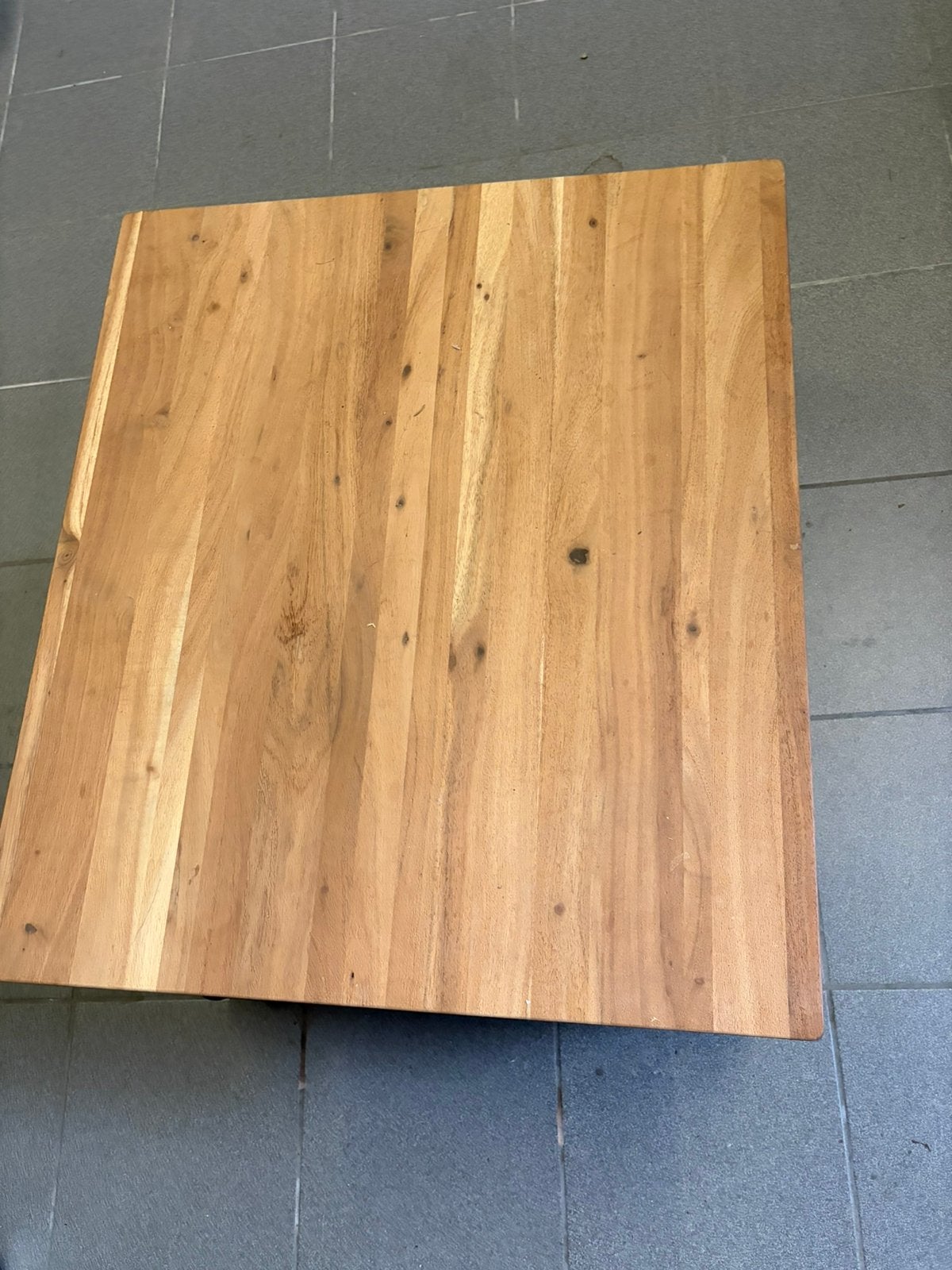 Henders & Hazel Quebec salontafel, Ophalen
