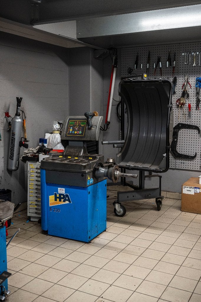 HPA B230 digitale wielbalanceermachine – 230 V, Ophalen, Gebruikt
