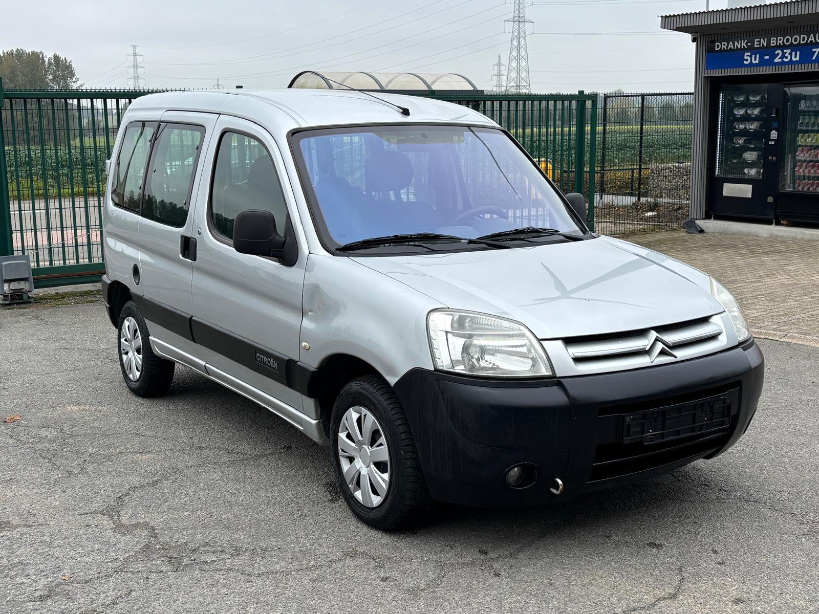 Citroen Berlingo 1.4 essence airco lez ok, Autos, Argent ou Gris, Achat, 6 portes, Ordinateur de bord