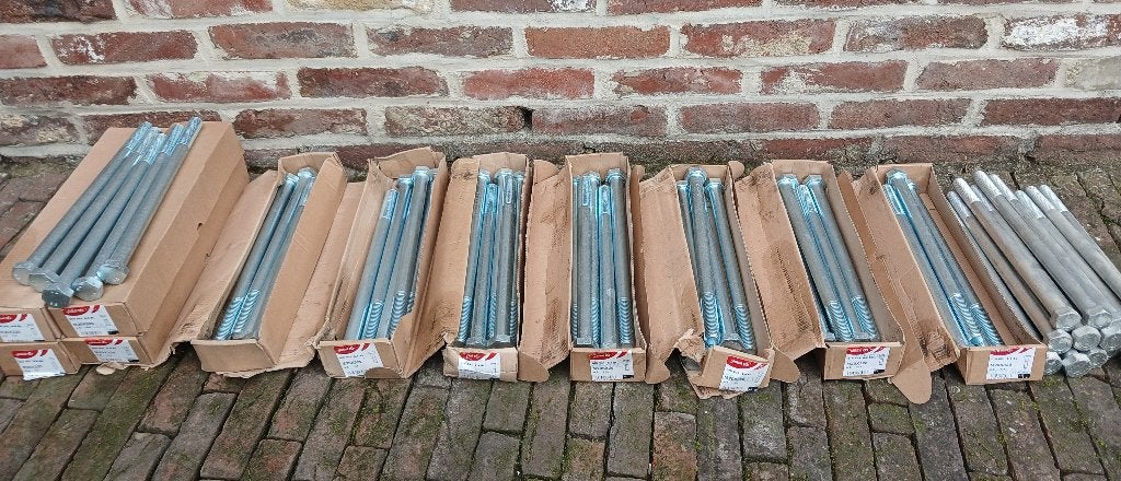 bouten gegalvaniseerd, Bricolage & Construction, Enlèvement, Neuf, 250 mm ou plus, Boulons ou Écrous