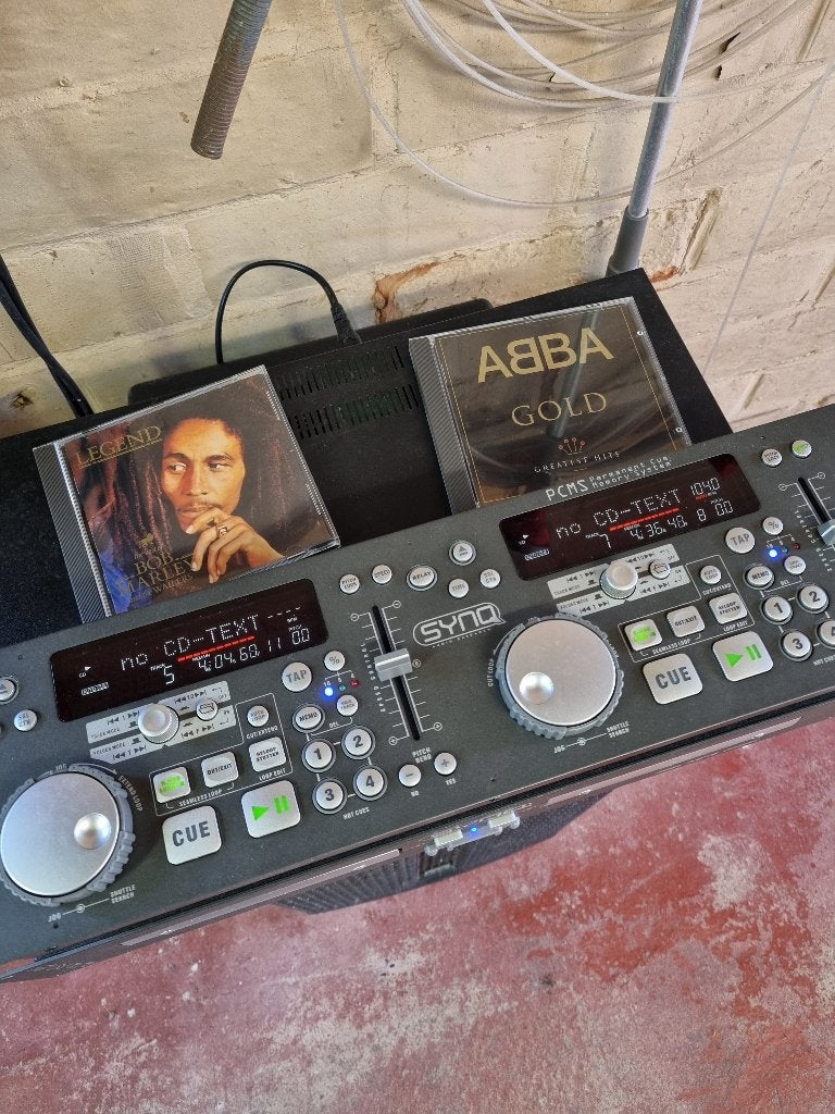 Synq CDX-2 dubbele cd speler, Ophalen of Verzenden, Gebruikt, Wisselaar