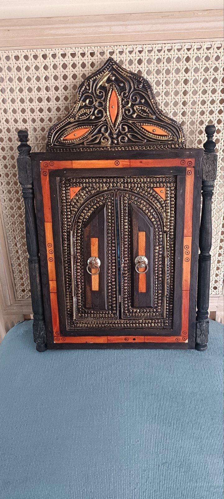 Armoirette miroir artisanal Marco 1970. Avec os de chameaux., Enlèvement ou Envoi