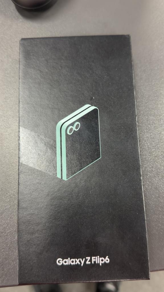 Samsung Galaxy Z Flip6 volledig nieuw, Telecommunicatie, Mobiele telefoons | Samsung, Ophalen, Overige kleuren, Nieuw, Android OS