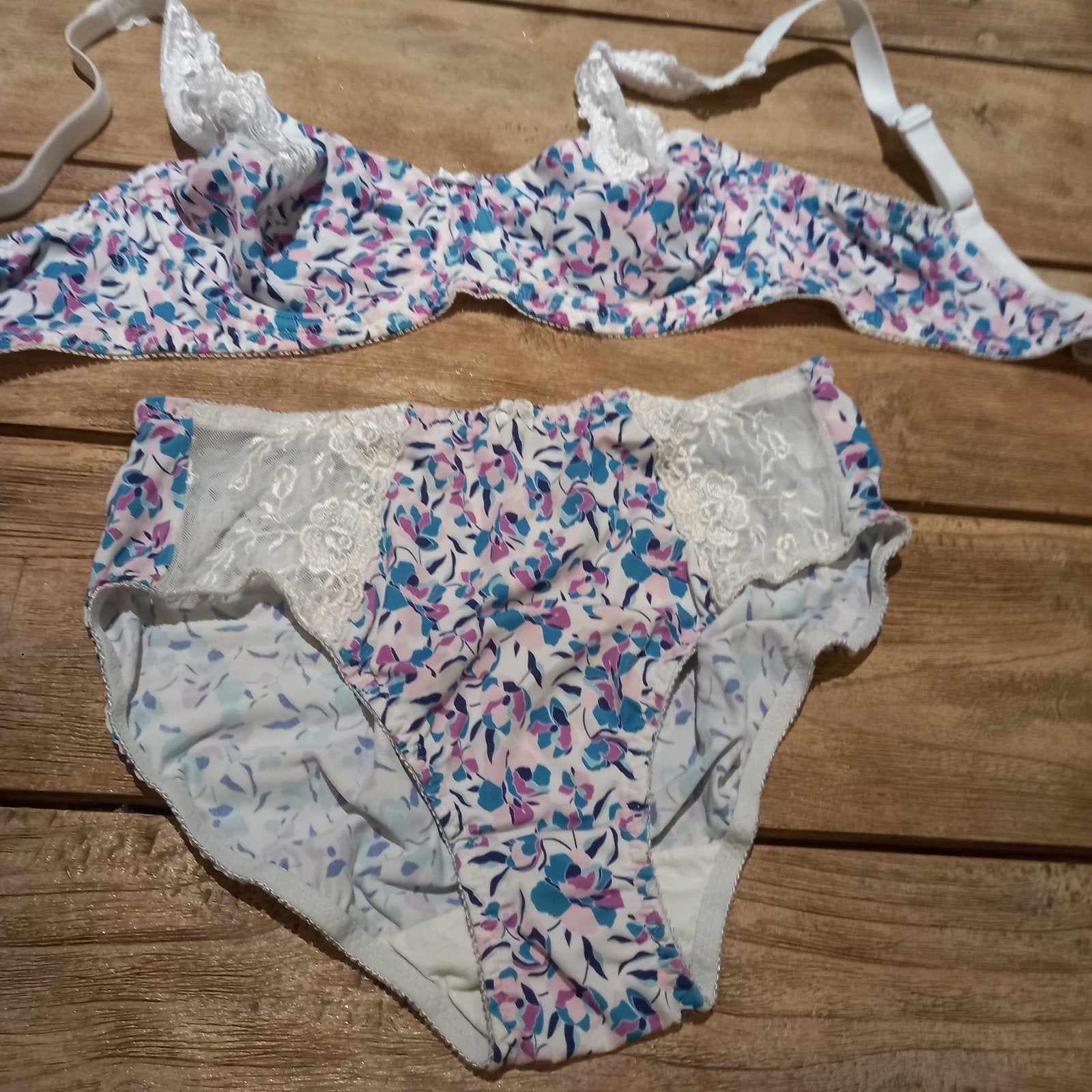 lingeriesetje niet gedragen, Kleding | Dames, Ondergoed en Lingerie, Damart, Ophalen of Verzenden, Setje
