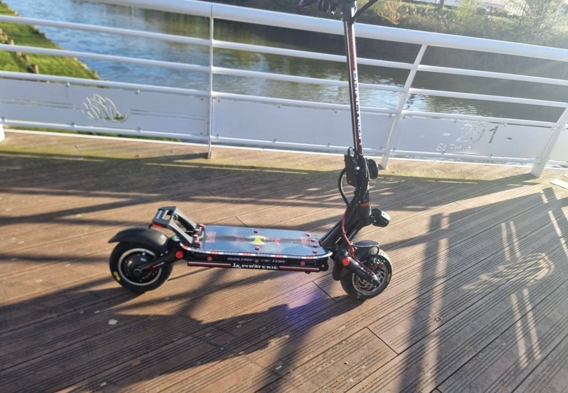 Dualtron victor luxury + 65v 35ah, Ophalen, Zo goed als nieuw