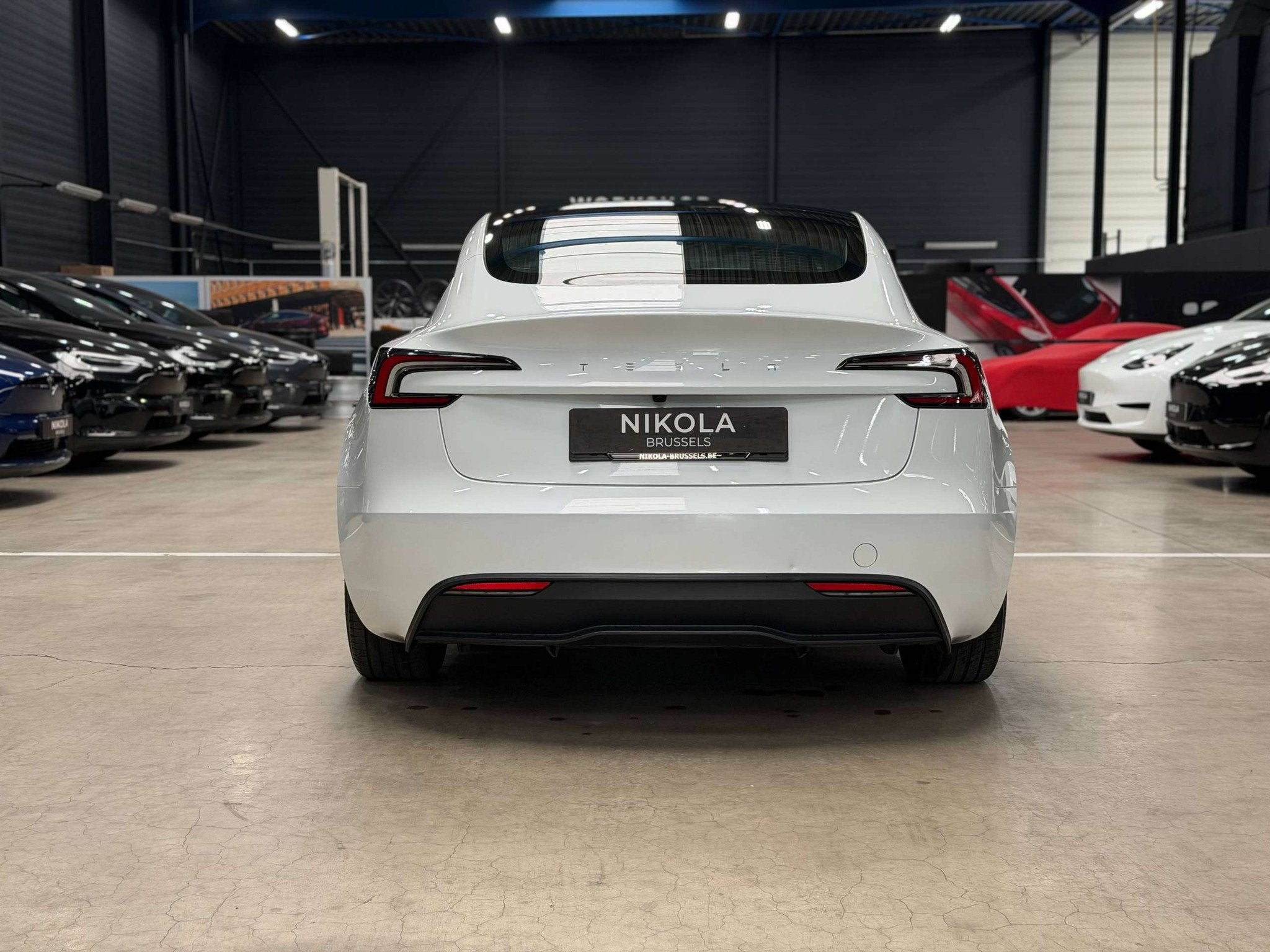 Tesla Model 3 REAR WHEEL DRIVE - HARDWARE 4 - HIGHLAND PREMI, Auto's, Achterwielaandrijving, Gebruikt, Zwart, 192 kW