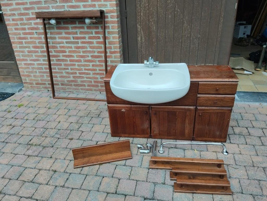 meuble et évier salle de bain, Maison & Meubles, Salle de bain | Meubles de Salle de bain, Utilisé, Meuble lavabo, Enlèvement