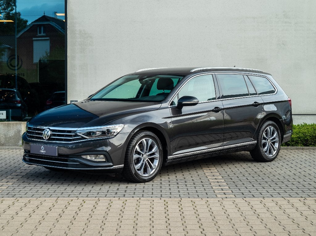 Volkswagen Passat Variant 1.5 TSI DSG Elegance 150 PK, Autos, Argent ou Gris, Entreprise, Carnet d'entretien, Alcantara