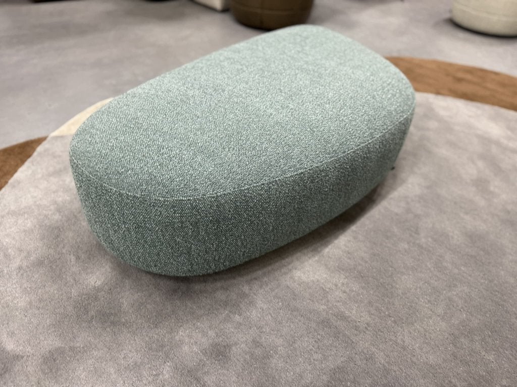 Nieuw Eyye Kivi Rock Poef Lana Alaska Voetenbank Hocker, Huis en Inrichting, Zetels | Voetbanken en poefs, Gompenstraat 15, 50 tot 75 cm