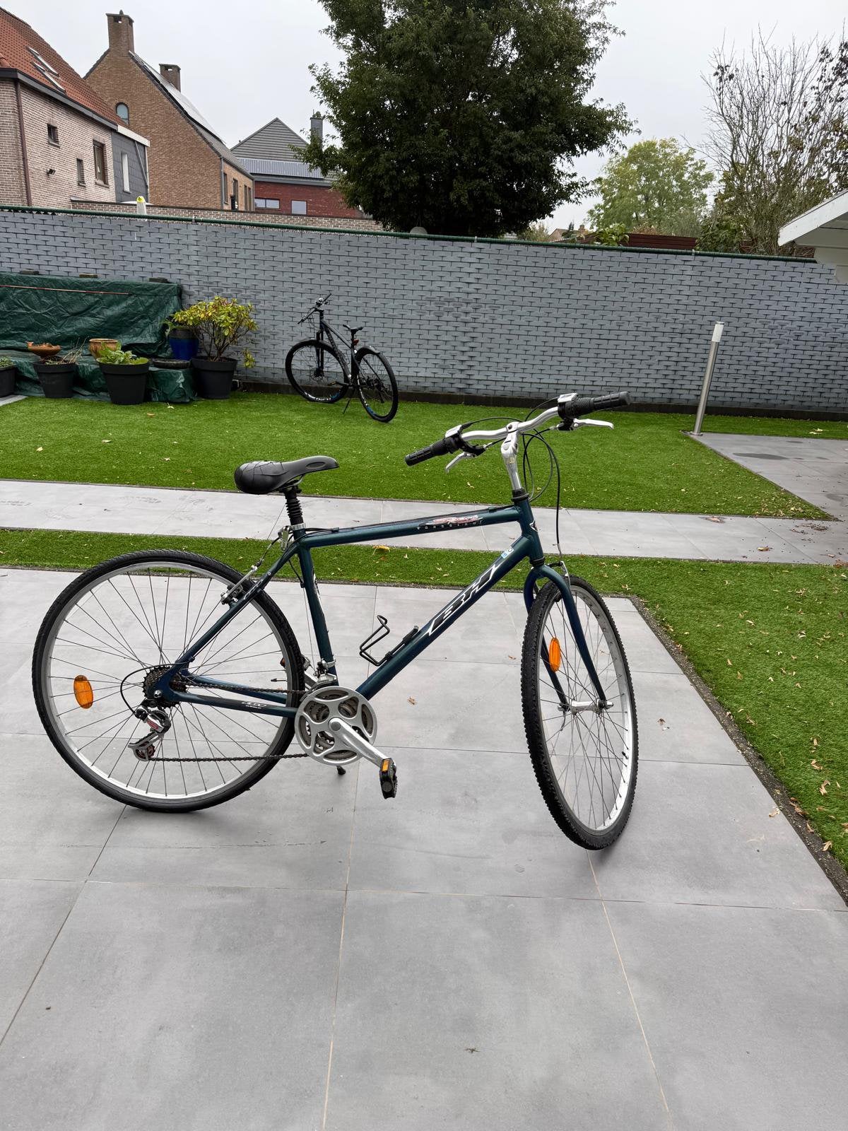 Velo, Fietsen en Brommers, Ophalen, Zo goed als nieuw