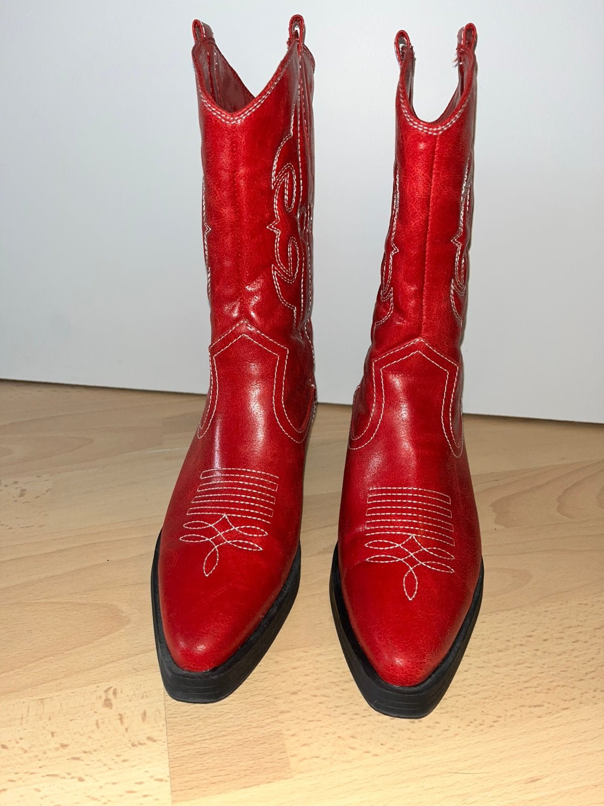 Rode cowboylaarzen, Lage of Enkellaarzen, Ophalen of Verzenden, Zo goed als nieuw, Rood