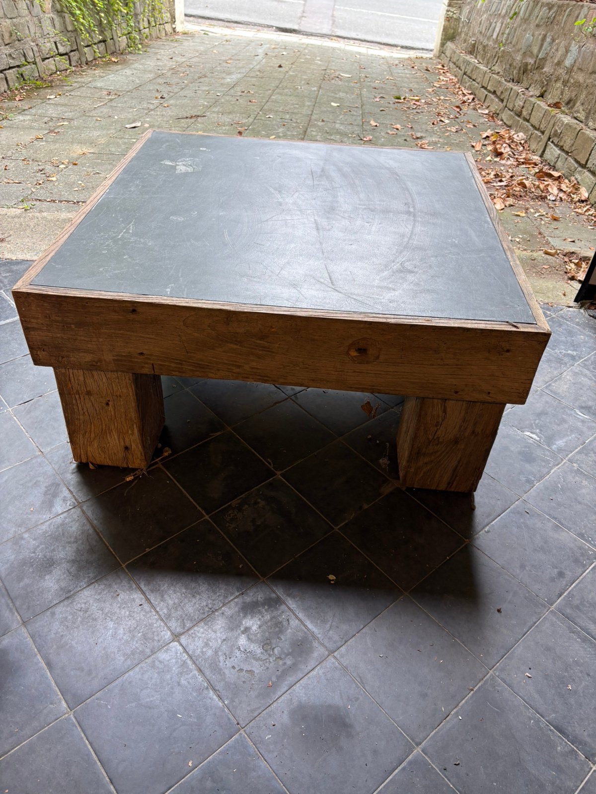 Table basse carrée vintage –, Enlèvement, Utilisé
