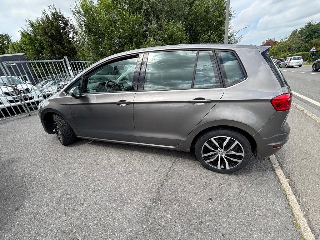 Volkswagen Golf Sportsvan 1.6 TDI — 2015 — Euro 6b, Auto's, Volkswagen, Voorwielaandrijving, Parkeersensor, Stof, Overige kleuren