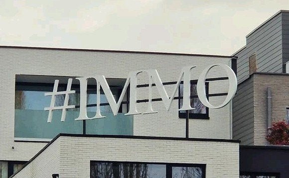 Enseigne A DONNER, Enlèvement