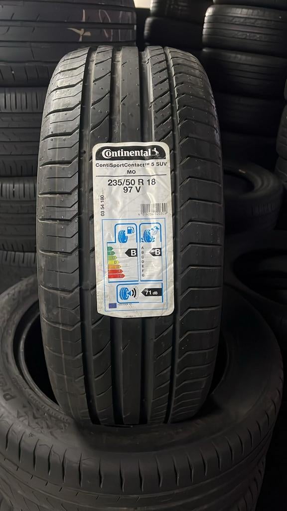 23550r18 235 50 r18 235/50/r18 continental nouveau avec mont, Enlèvement ou Envoi