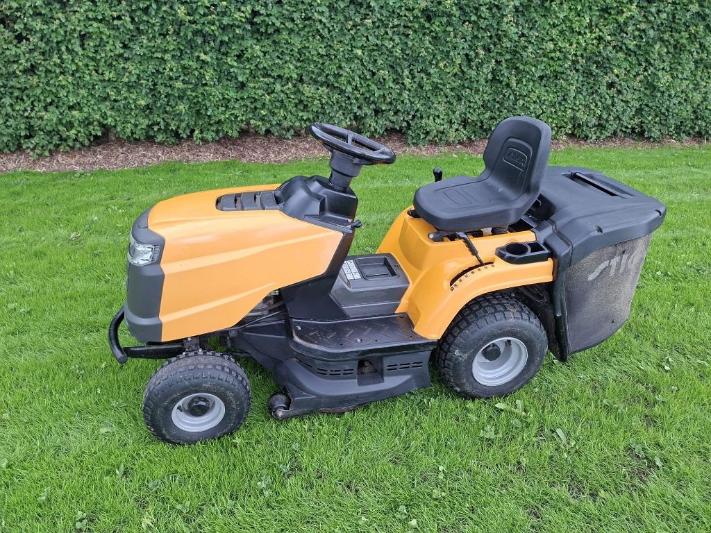 Stiga zitmaaier, Ophalen, Zo goed als nieuw, Opvangbak, 90 tot 120 cm