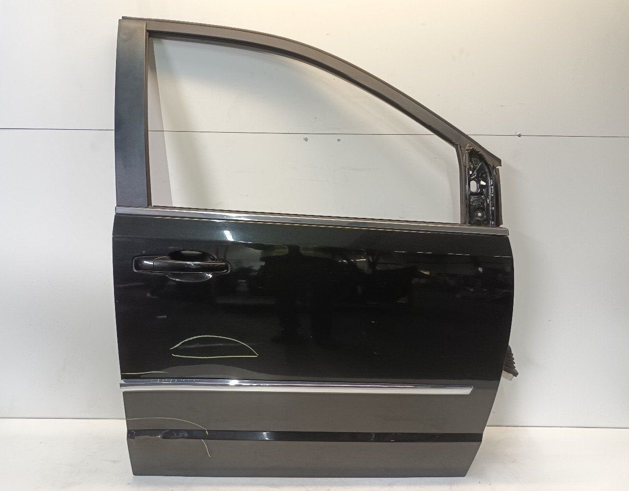 Portier rechts voor Lancia Voyager, Auto-onderdelen, Onderdelen@venauto.nl, Van der Ven Autorecycling B.V., Gebruikt, Ettenseweg 76, 4706 PB Roosendaal, The Netherlands