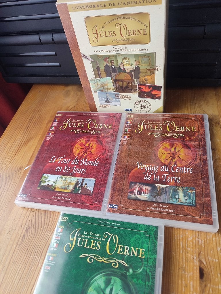 LES VOYAGES EXTRAORDINNAIRES DE JULES VERNE - Coffret  3 dvd, Cd's en Dvd's, Overige genres, Ophalen of Verzenden, Zo goed als nieuw