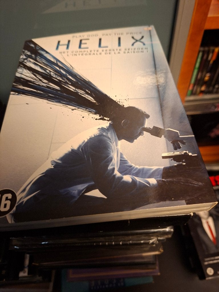 dvd - helix - seizoen 1 - 3 disc - doos 4, Cd's en Dvd's, Vanaf 16 jaar, Engels, Seizoen 1, Nederlands