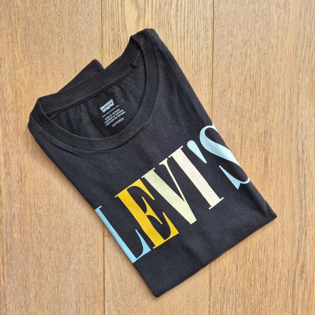 T-shirt Levis, maat XS, Kleding | Dames, T-shirts, Zwart, Ophalen of Verzenden, Korte mouw, Maat 34 (XS) of kleiner