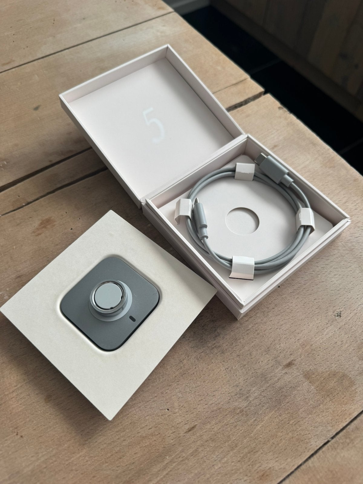 Oura ring 4 - Taille 7, Télécoms, Envoi, Comme neuf, Chargeur