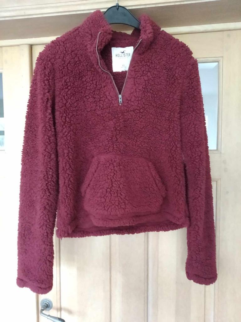 Polaire douce bordeaux Hollister taille XS, Vêtements | Femmes, Enlèvement ou Envoi, Autres couleurs, Taille 34 (XS) ou plus petite