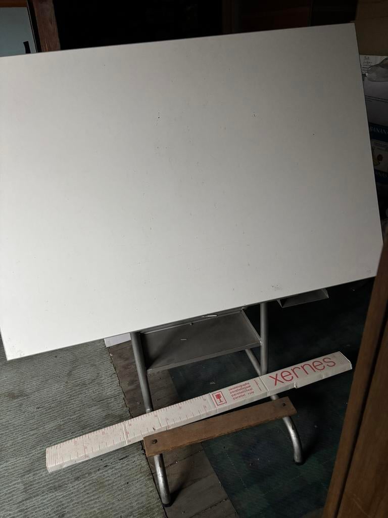Tekentafel, Ophalen, Zo goed als nieuw