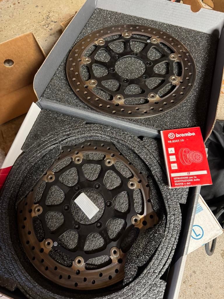 OEM voorste remschijven k67 bmw S1000RR 2020, 4000km gereden, Enlèvement