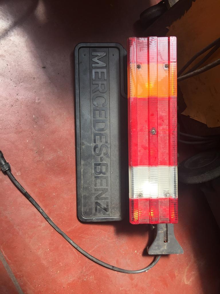 Mercedes l +R kompleet met stekker. 100€., Ophalen, Gebruikt, Mercedes-Benz, Verlichting